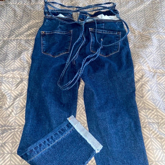 Fashion Nova tie me up in the back jeans Size 3 - Picture 4 of 5